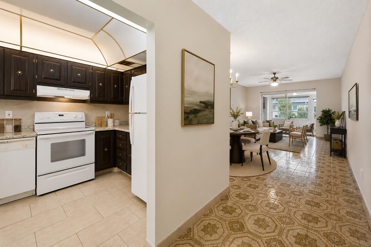 1043 NW 85th Avenue, Unit B-4, Plantation, FL 33322 Photo