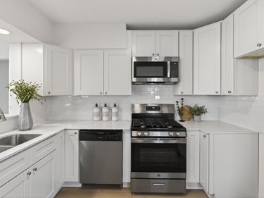 1627 Thomas Avenue N, Minneapolis, MN 55411