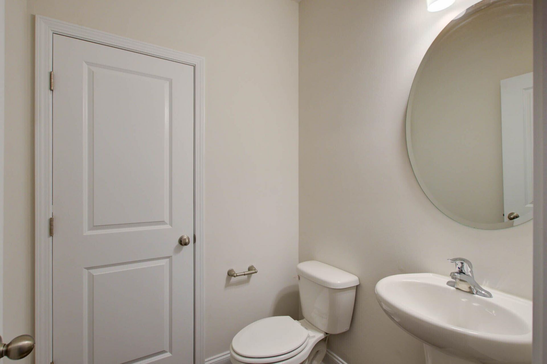 7821 Montview Road Photo 13