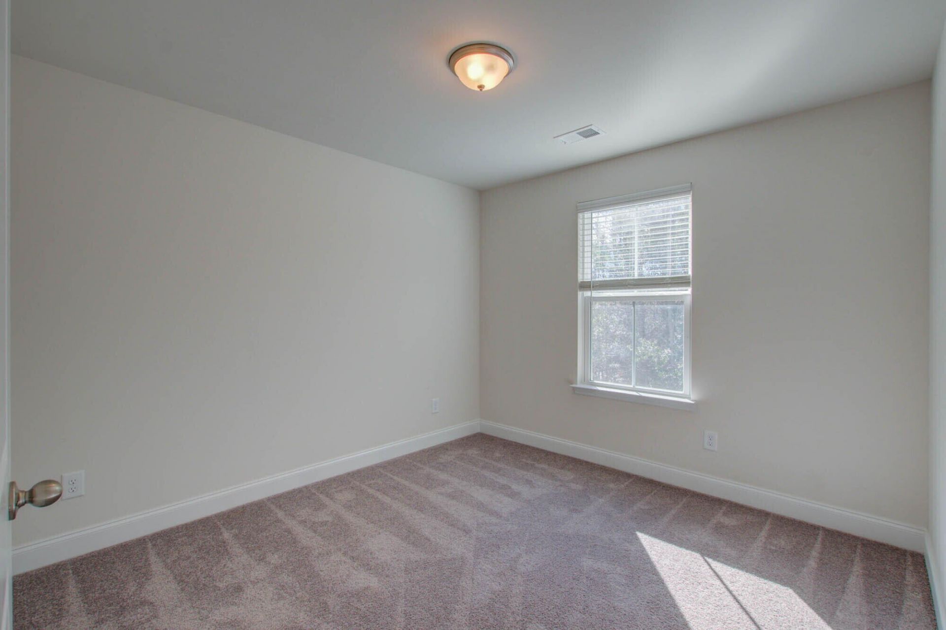 7821 Montview Road Photo 19