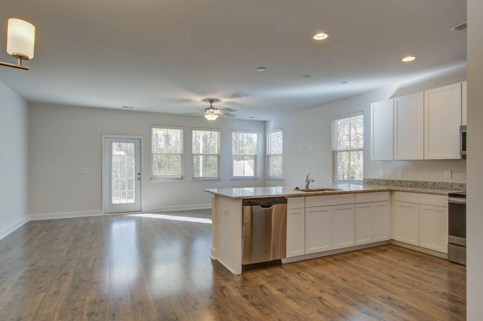 7821 Montview Road Photo 5