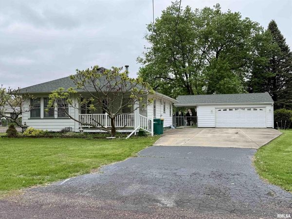 790 OAK Street, Galesburg, IL 61401