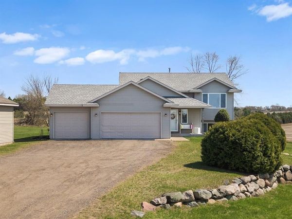 919 189th Avenue, New Richmond, WI 54017