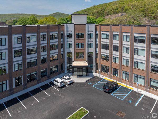 15 Washington Avenue , Unit 102, Suffern, NY 10901