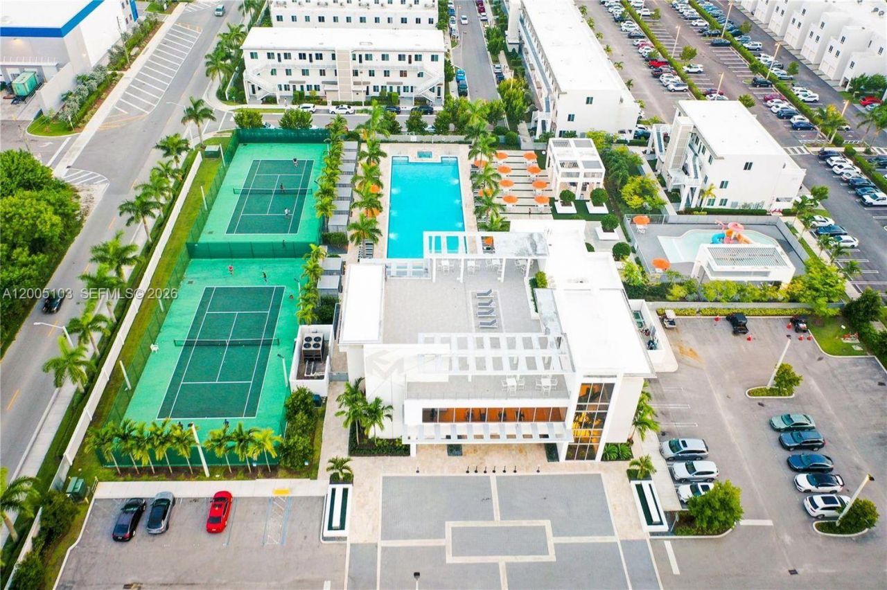 10300 NW 66th Av , Unit 101, Doral, FL 33178 Photo
