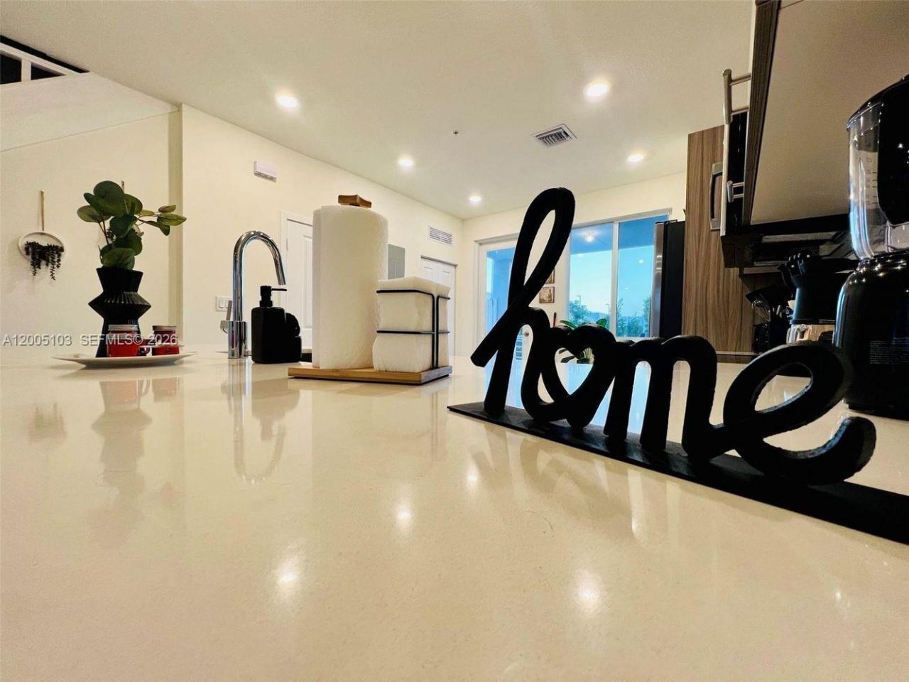 10300 NW 66th Av , Unit 101, Doral, FL 33178 Photo