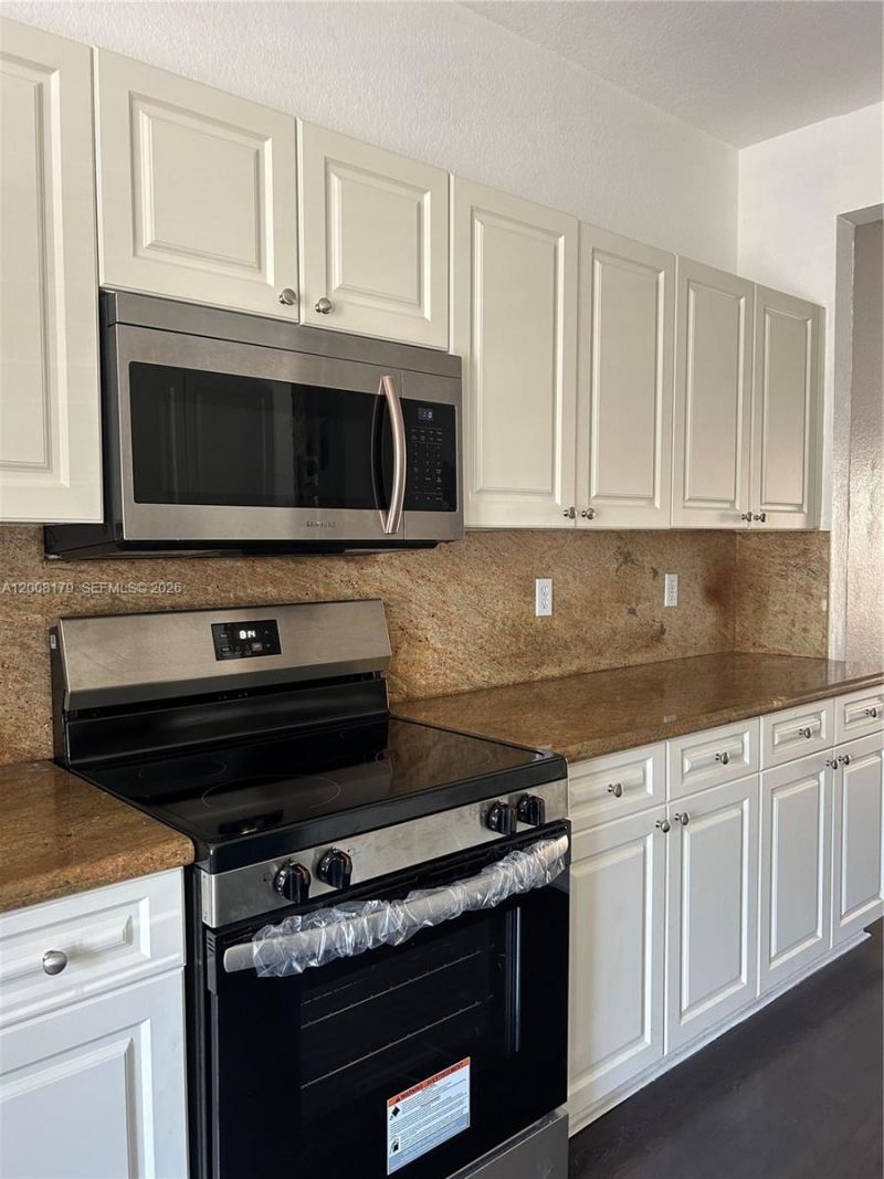 10763 NW 83rd Ter , Unit 5-26, Doral, FL 33178 Photo