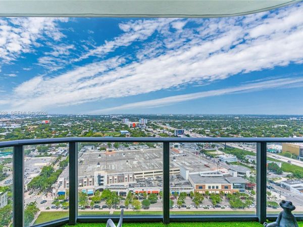 121 NE 34th St, Unit 2810, Miami, FL 33137