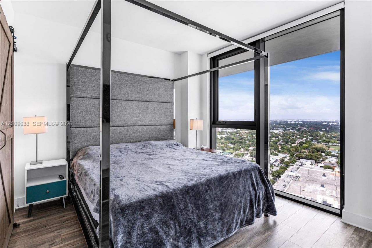 121 NE 34th St, Unit 2810, Miami, FL 33137 Photo