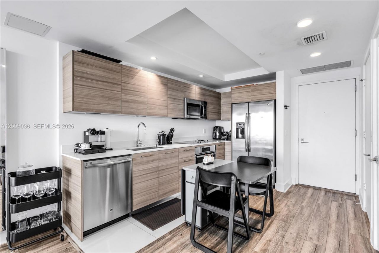 121 NE 34th St, Unit 2810, Miami, FL 33137 Photo