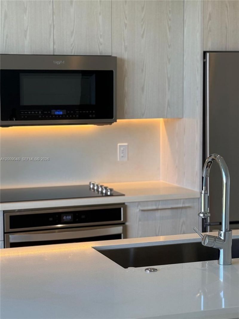 2000 Metropica Way , Unit 901, Sunrise, FL 33323 Photo