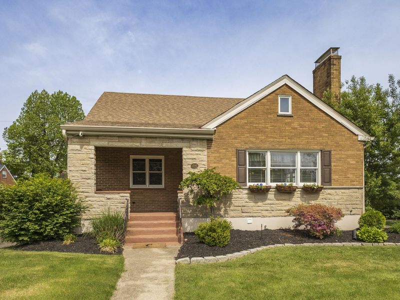 1592 St Anthony Circle, Fort Wright, KY 41011 Photo 1
