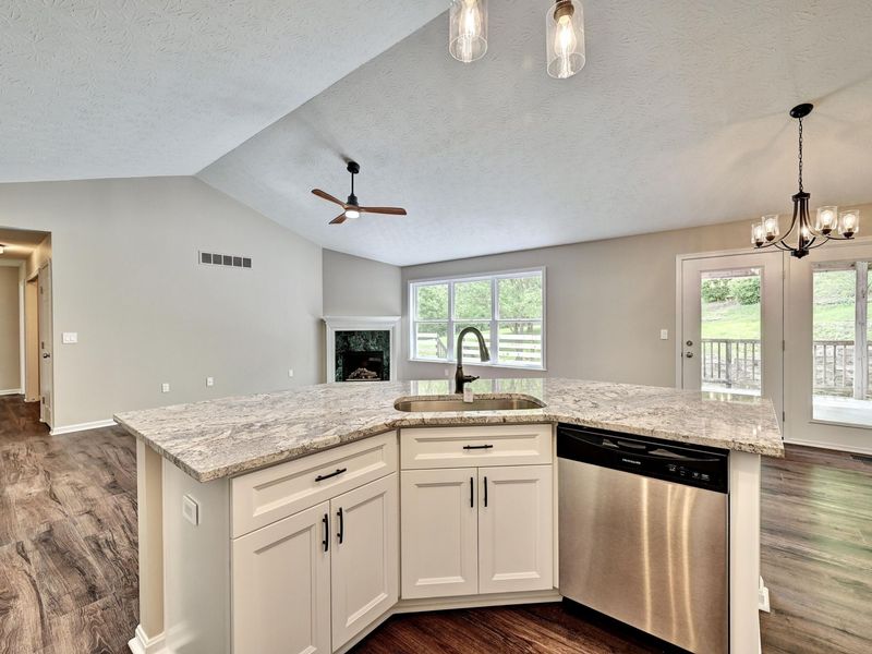 2094 Canyon Court, Hebron, KY 41048 Photo 3