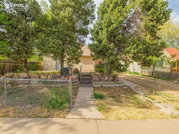 416 W Platte Avenue, Colorado Springs, CO 80905