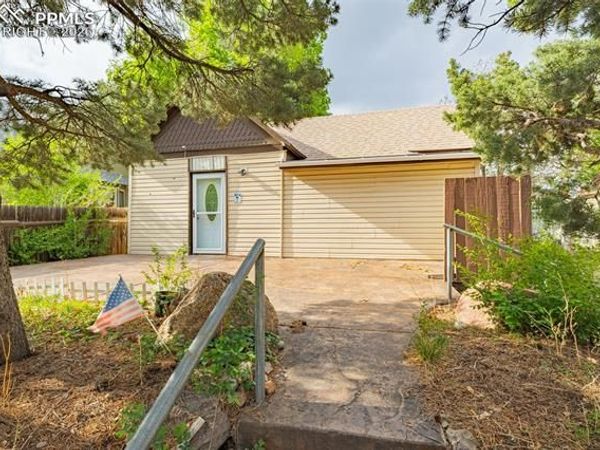 416 W Platte Avenue, Colorado Springs, CO 80905