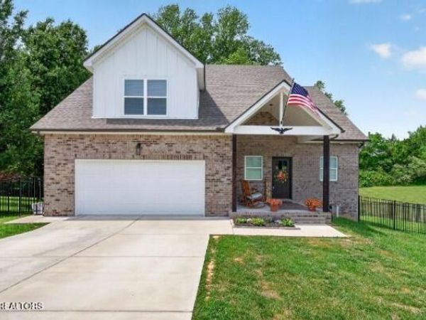 146 Briarwood Lane, Smithville, TN 37166