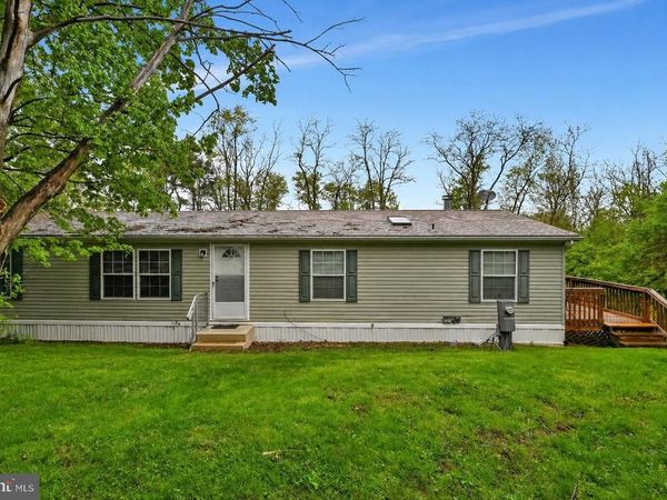 902 IVY LANE , EPHRATA, PA 17522