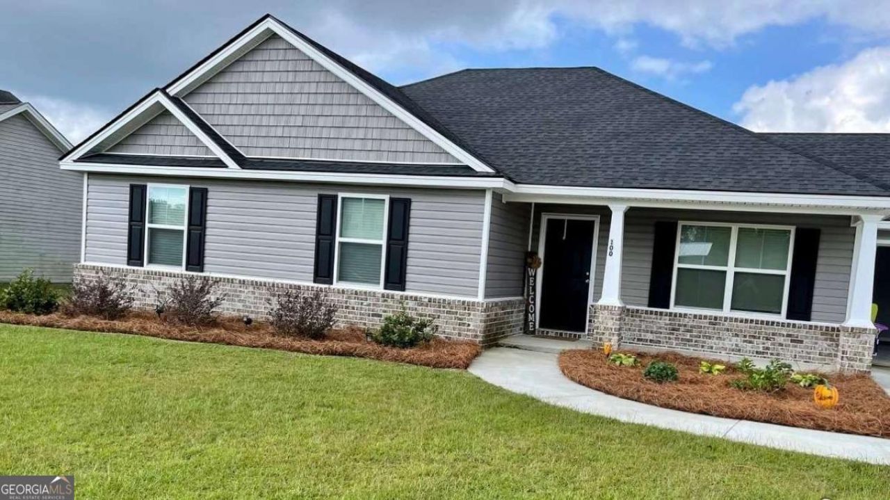 100 Auburn Circle, Glennville, GA 30427 Main Photo