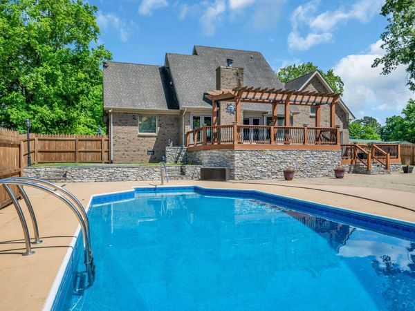 213 McCreary Hts , Dickson, TN 37055