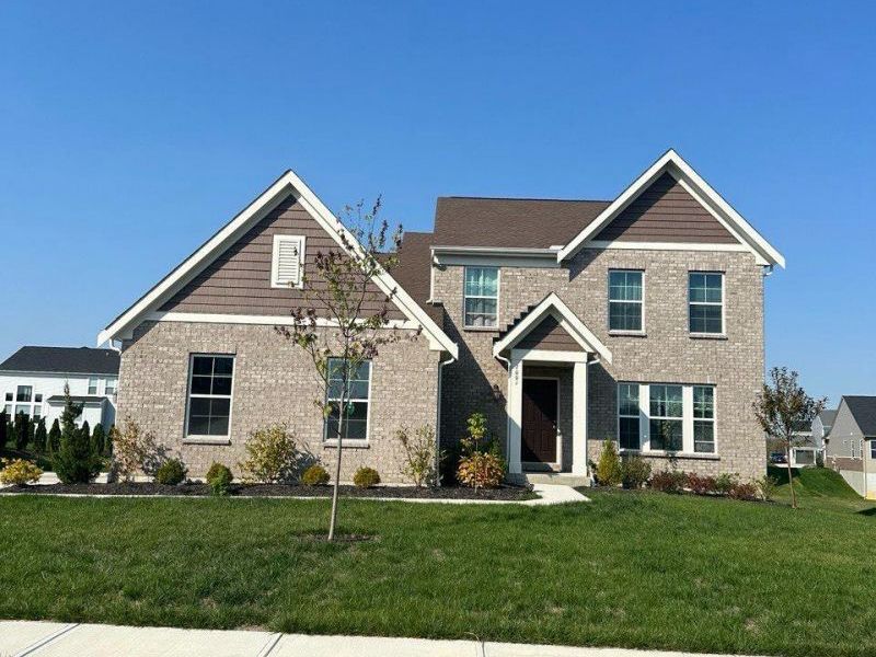 7001 E Quellin Blvd, Maineville, OH 45039 Photo 1