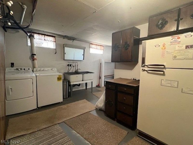 1124 Valley Drive NW, North Canton, OH 44720 Photo 12