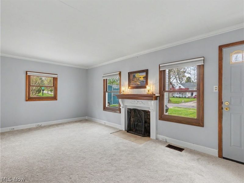 444 Letchworth Drive, Akron, OH 44303 Photo 6