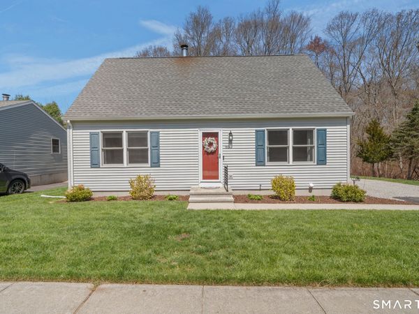 60 Deerfield Ridge, Mystic, CT 06355