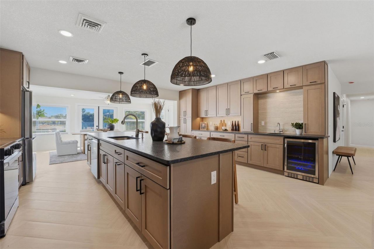 501 65th Street , Holmes Beach, FL 34217 Photo