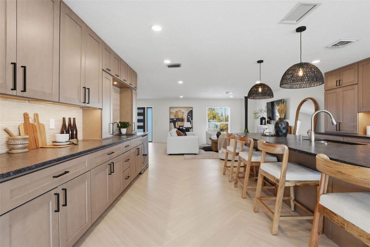 501 65th Street , Holmes Beach, FL 34217 Photo