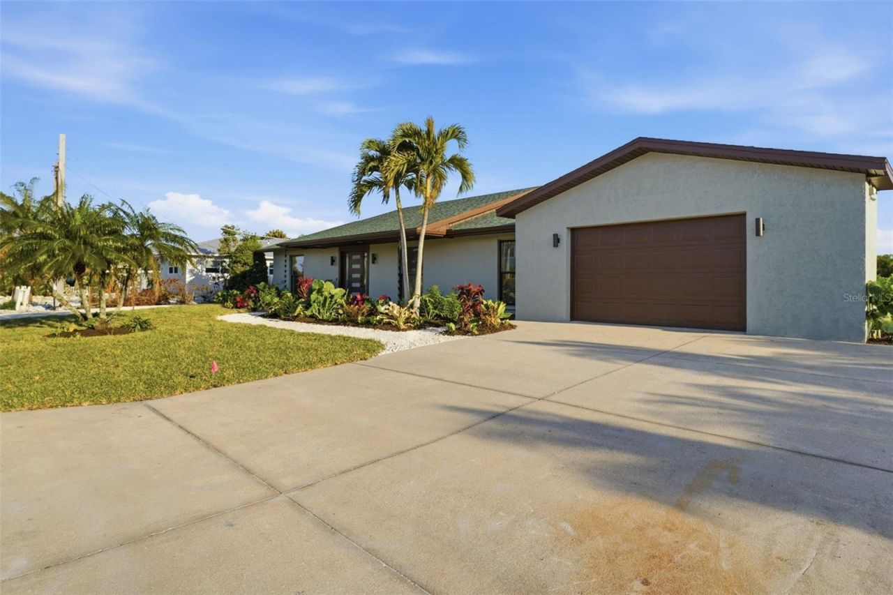 501 65th Street , Holmes Beach, FL 34217 Photo