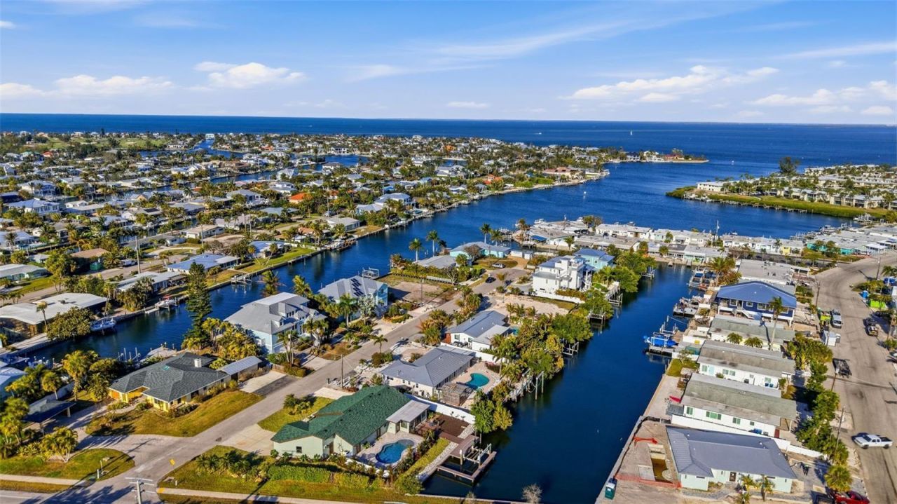 501 65th Street , Holmes Beach, FL 34217 Photo