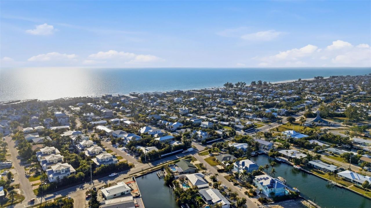 501 65th Street , Holmes Beach, FL 34217 Photo