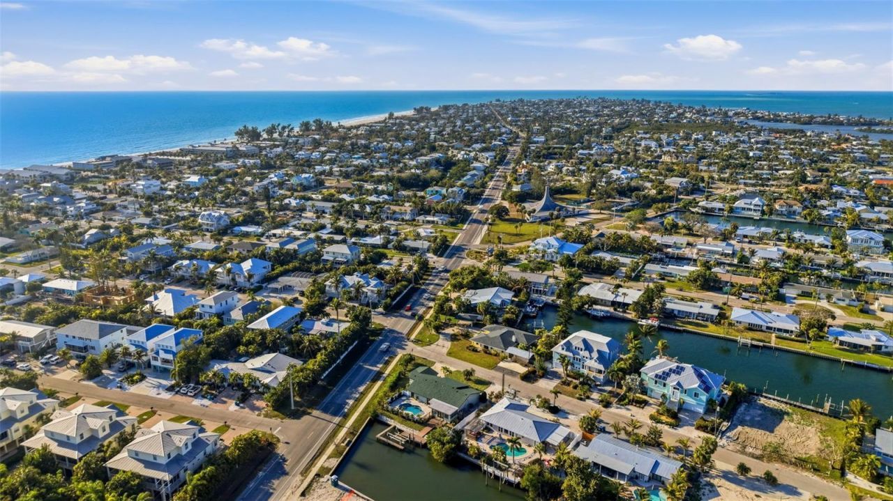 501 65th Street , Holmes Beach, FL 34217 Photo