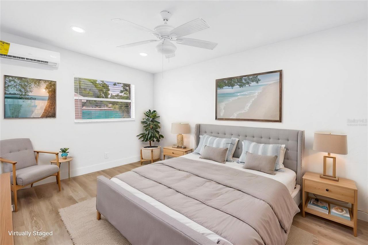 110 NE Monroe Circle N, Unit 1, Saint Petersburg, FL 33702 Photo