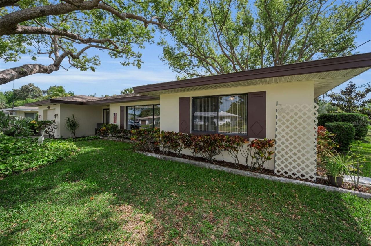 409 Graham Drive , Clearwater, FL 33765 Photo