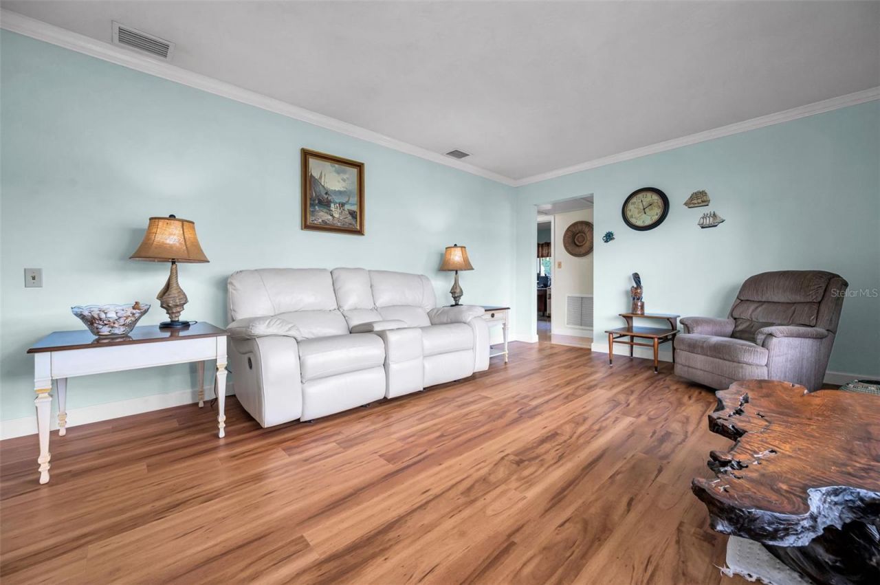 409 Graham Drive, Clearwater, FL 33765 Photo
