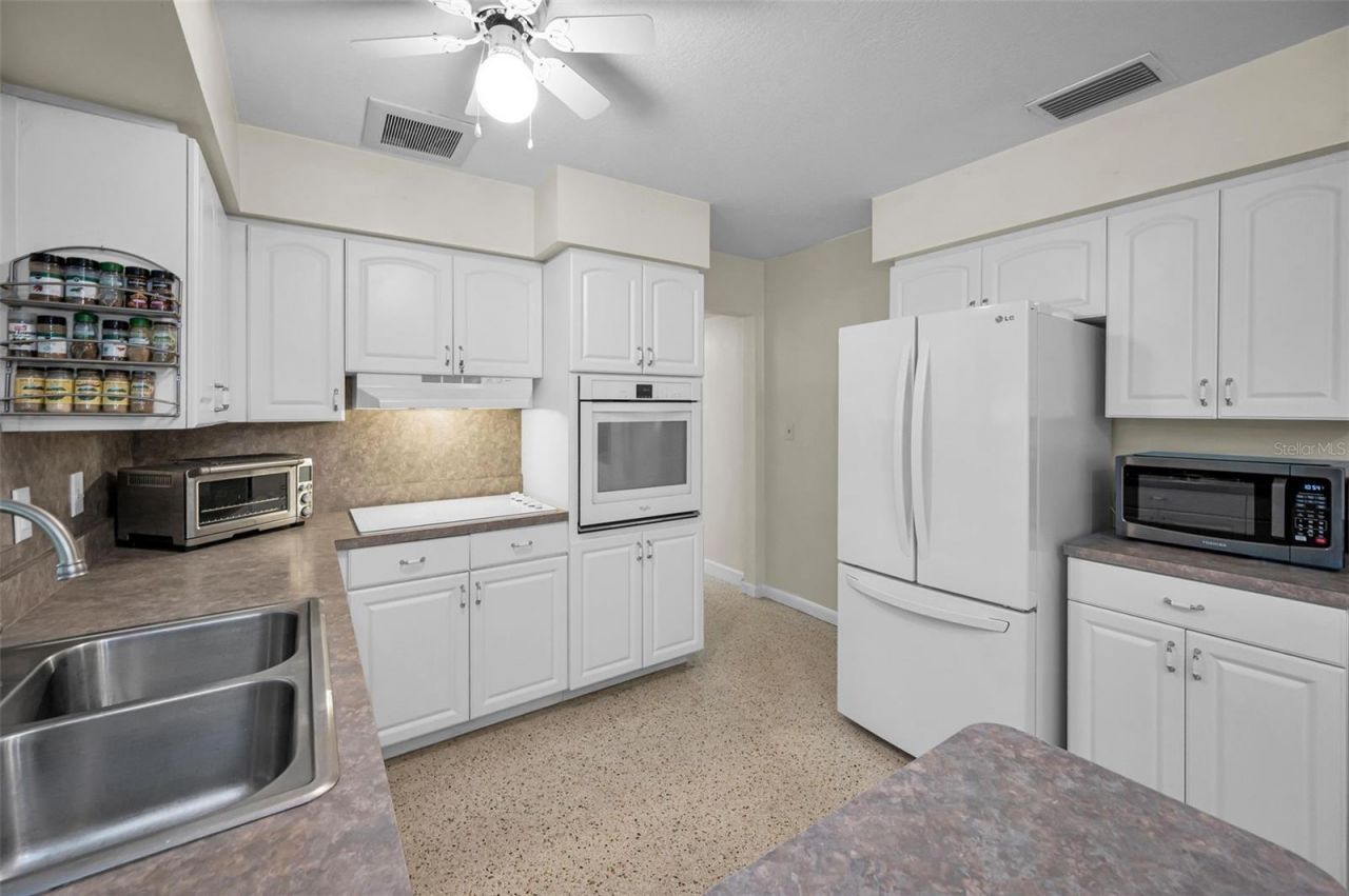 409 Graham Drive, Clearwater, FL 33765 Photo