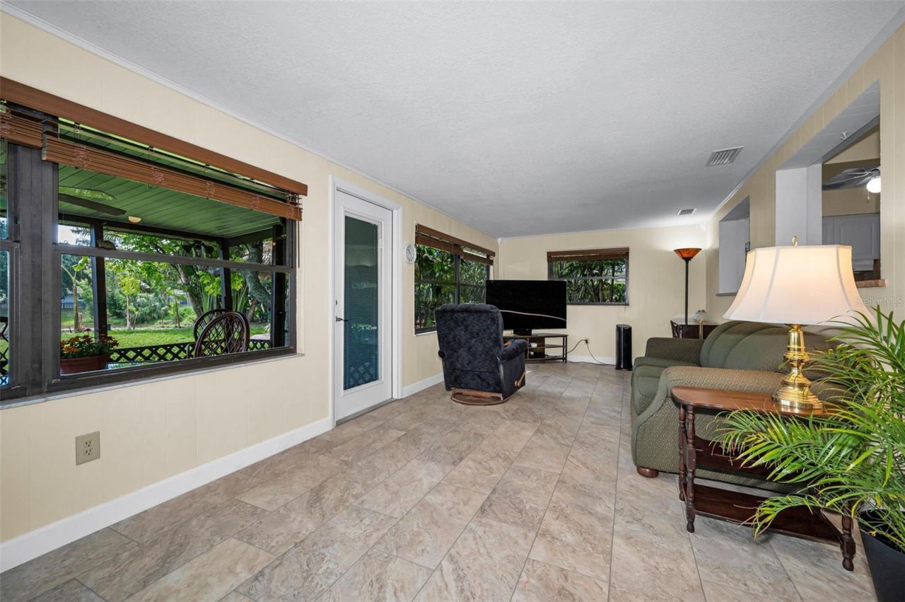409 Graham Drive, Clearwater, FL 33765 Photo