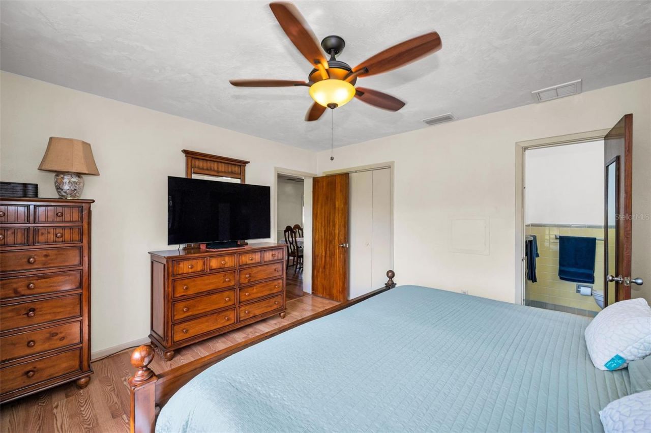 409 Graham Drive, Clearwater, FL 33765 Photo