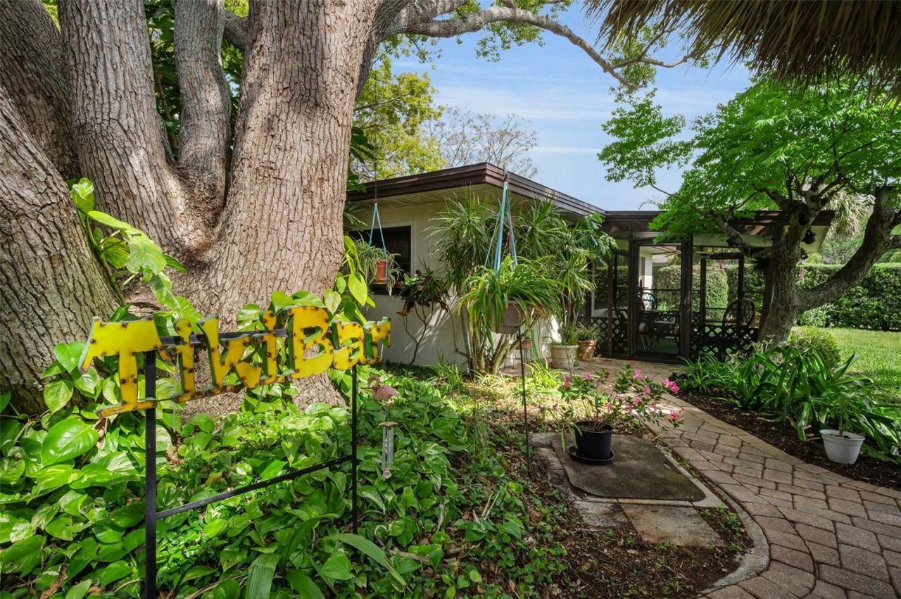 409 Graham Drive, Clearwater, FL 33765 Photo