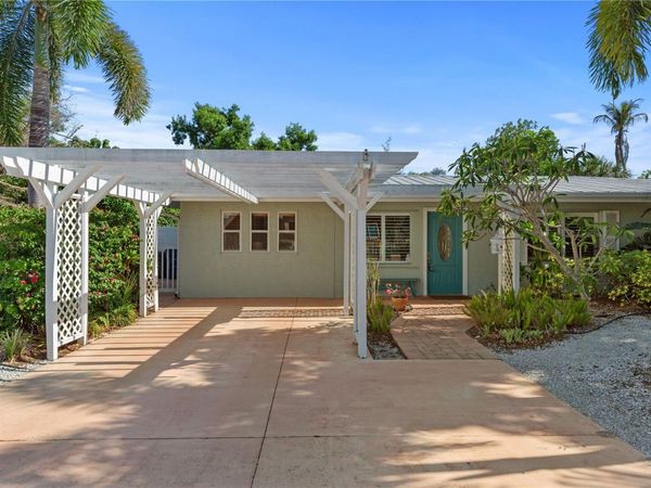 7860 HOLIDAY DRIVE, SARASOTA, FL 34231