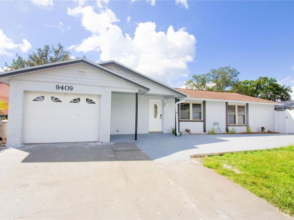 9409 LONSDALE COURT , TAMPA, FL 33615