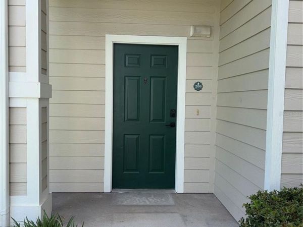 143 SOUTHERN PECAN CIRCLE, Unit 206, WINTER GARDEN, FL 34787