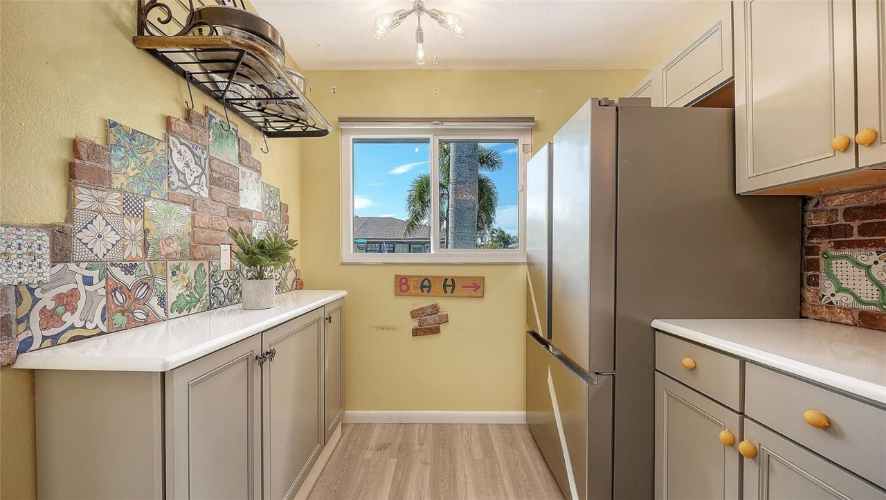 6921 Holmes Boulevard, Holmes Beach, FL 34217 Photo