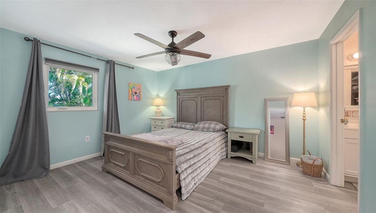 6921 Holmes Boulevard, Holmes Beach, FL 34217 Photo