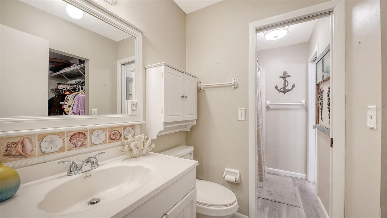 6921 Holmes Boulevard, Holmes Beach, FL 34217 Photo