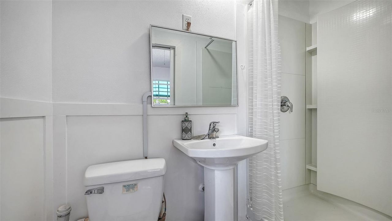 6921 Holmes Boulevard, Holmes Beach, FL 34217 Photo