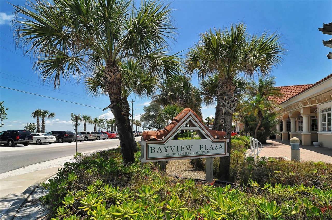 6921 Holmes Boulevard, Holmes Beach, FL 34217 Photo