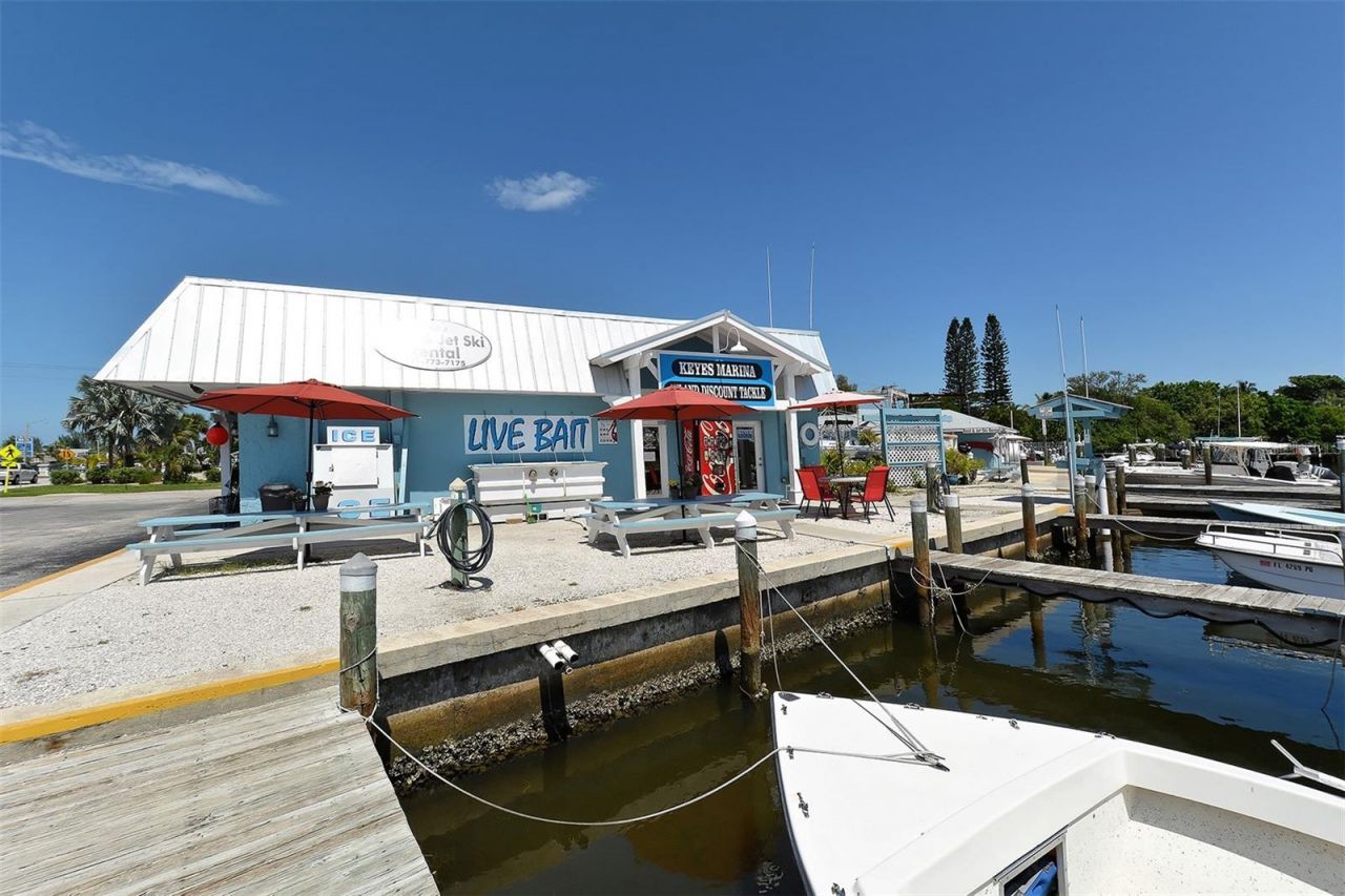 6921 Holmes Boulevard, Holmes Beach, FL 34217 Photo