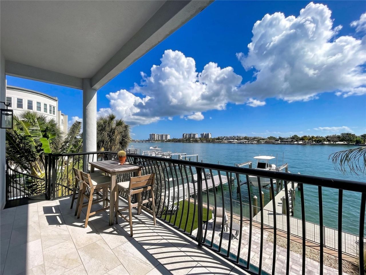 306 Bay Plz, Treasure Island, FL 33706 Photo